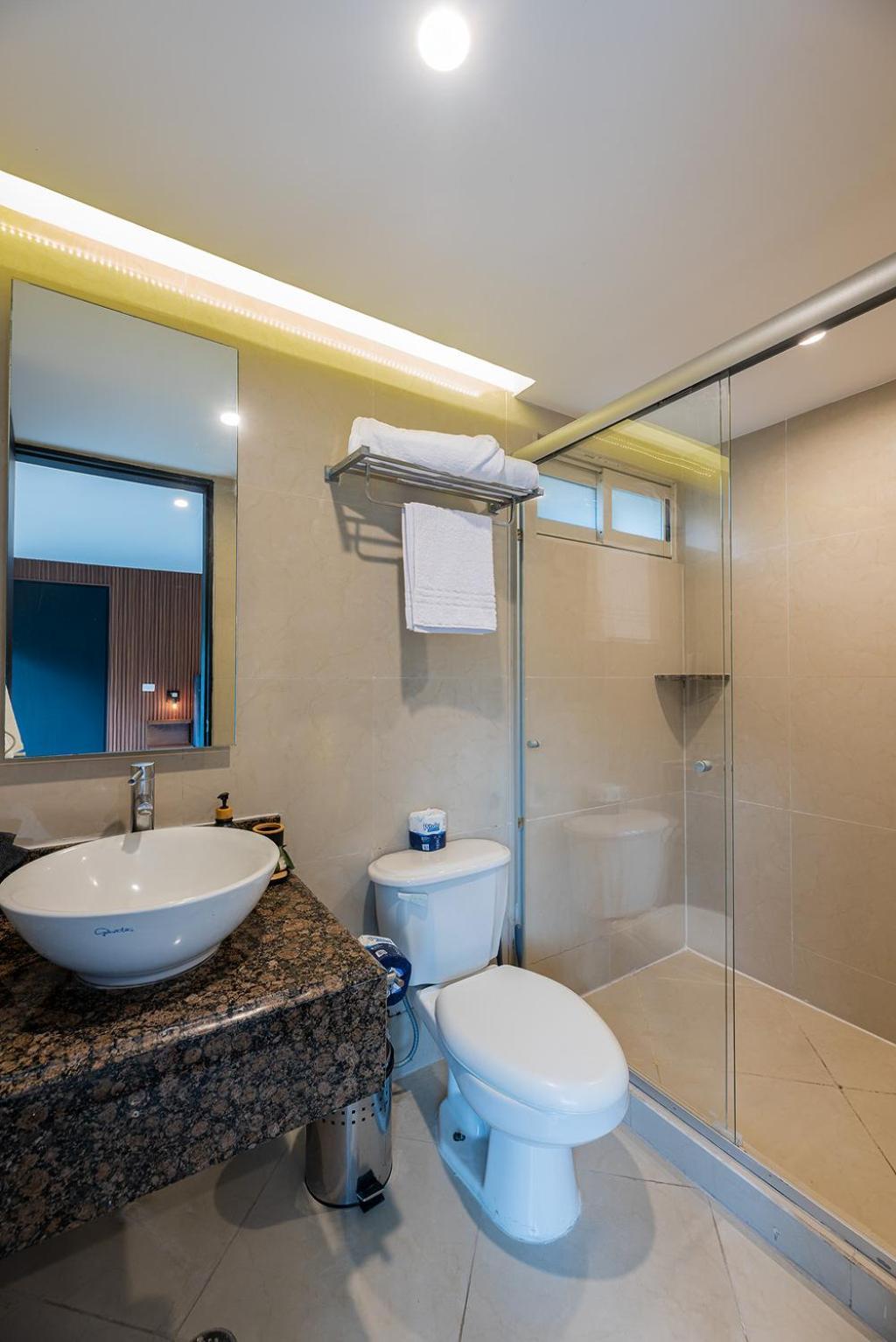 One-Bedroom Apartment with Balcony